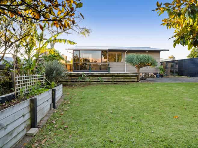 42 Norwich Avenue, Spotswood