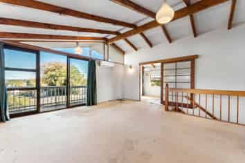 1/27 Kaipatiki Road, Glenfield