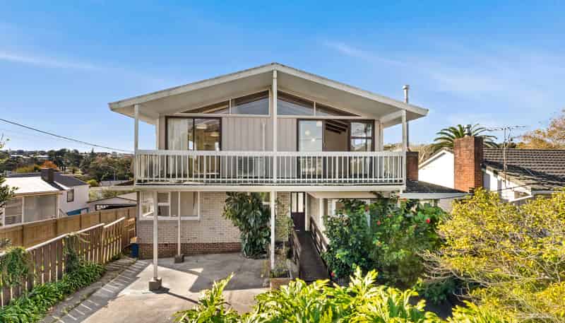 1/27 Kaipatiki Road, Glenfield