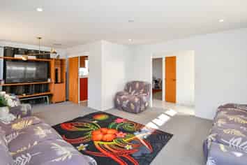 15 Oakmont Place, Wattle Downs