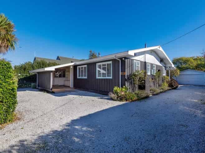 12 Anglesea Street, Renwick