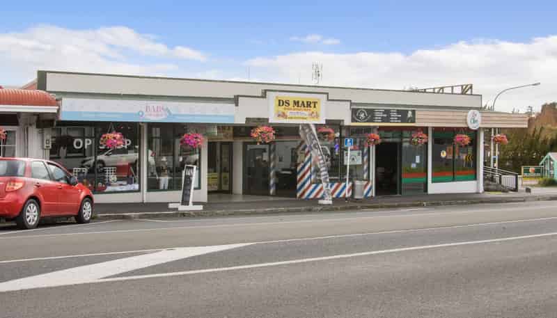 6 Main Road, Katikati