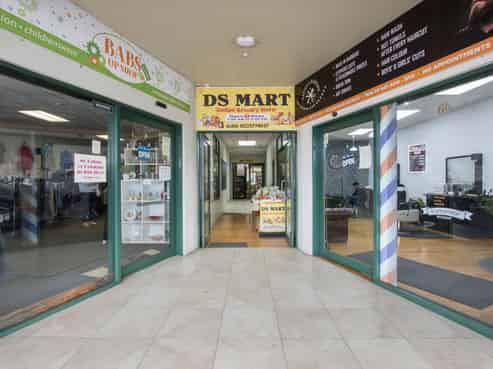 Multi-tenanted on main arterial!
