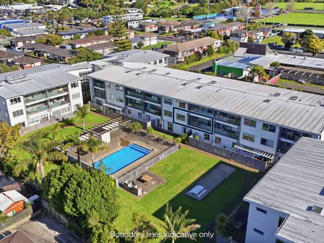 B12/30 Bute Road, Browns Bay