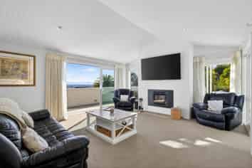 24 Hillplough Heights, Richmond
