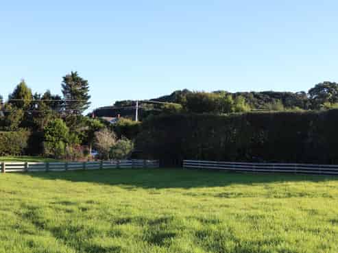 8 Brenda Gardner Way, Maunu