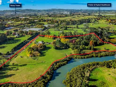 Future urban landholding with estuary frontage