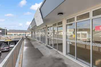 VERSATILE ONEHUNGA OFFICE/SHOWROOM SPACE