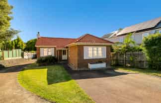 63 Kiwi Road, Point Chevalier