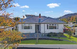 605 Sealey Street, Thames