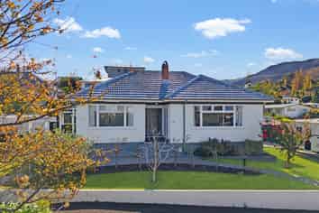 605 Sealey Street, Thames