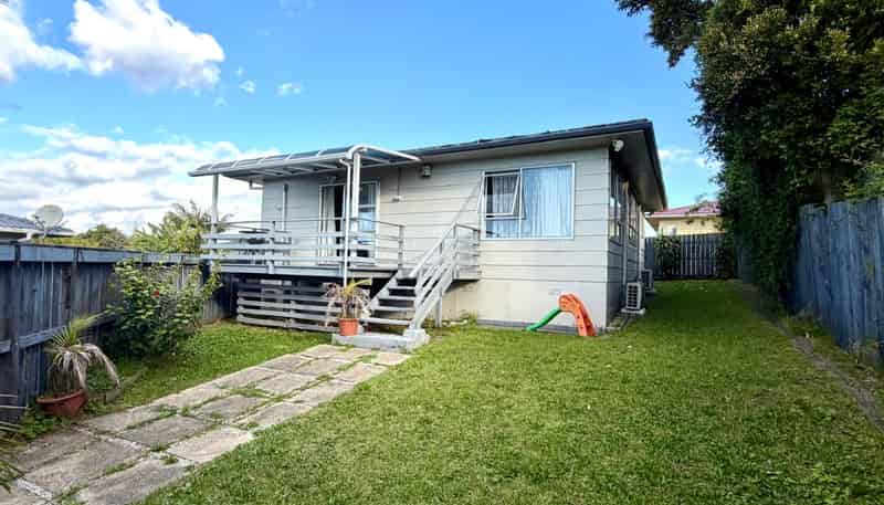 2/47 Archibald Road, Kelston