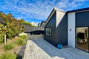 4 Whero Way, Orewa