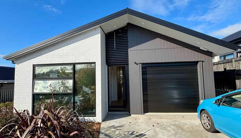 4 Whero Way, Orewa