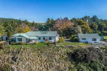 208 Pukeora Scenic Rd, Waipukurau