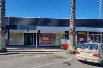 For Lease - Ex Chemist Shop
