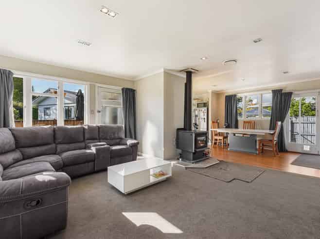 1/337 Nayland Road, Stoke