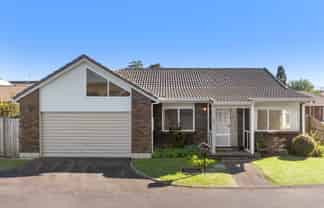 16/15 Don Street, Papakura