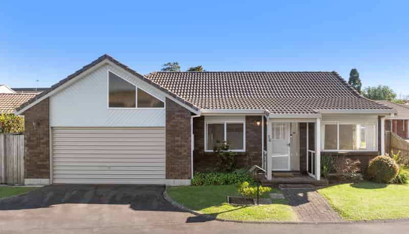 16/15 Don Street, Papakura