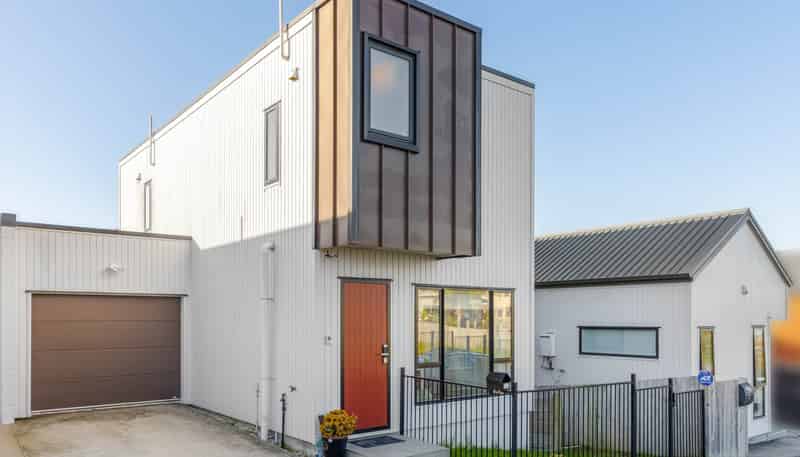 32 Waihou Crescent, Albany