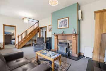 9 Hawkhurst Road, Lyttelton