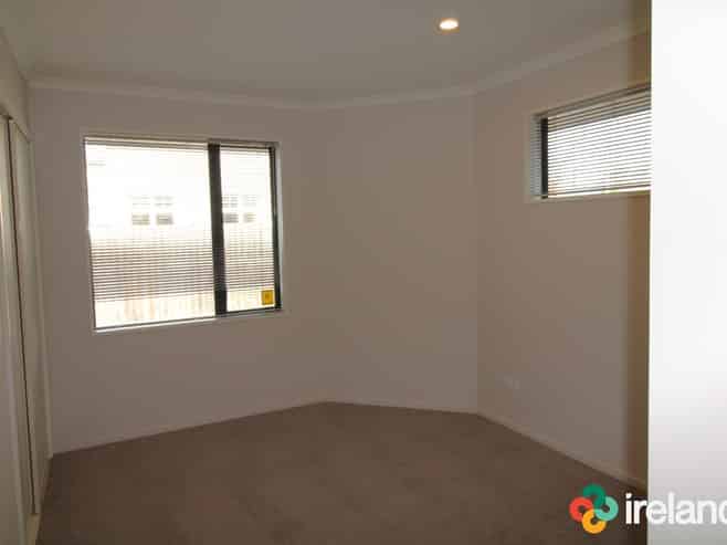 2/224 Hills Road , Edgeware