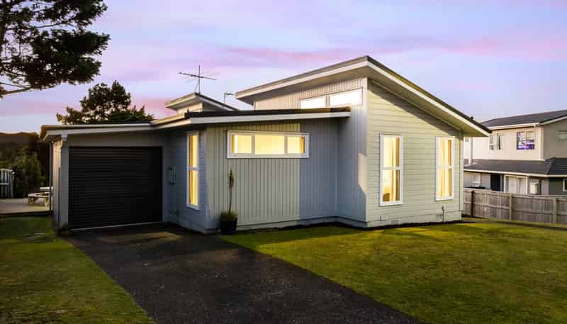 8 Japonica Crescent, Ranui Heights