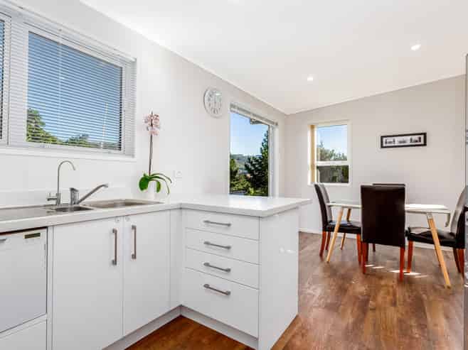 8 Japonica Crescent, Ranui Heights