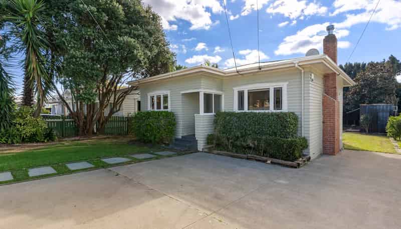 15 Levonia Street, Western Springs