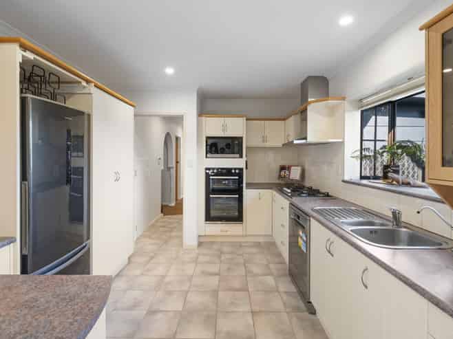 33 Park View Avenue, Feilding