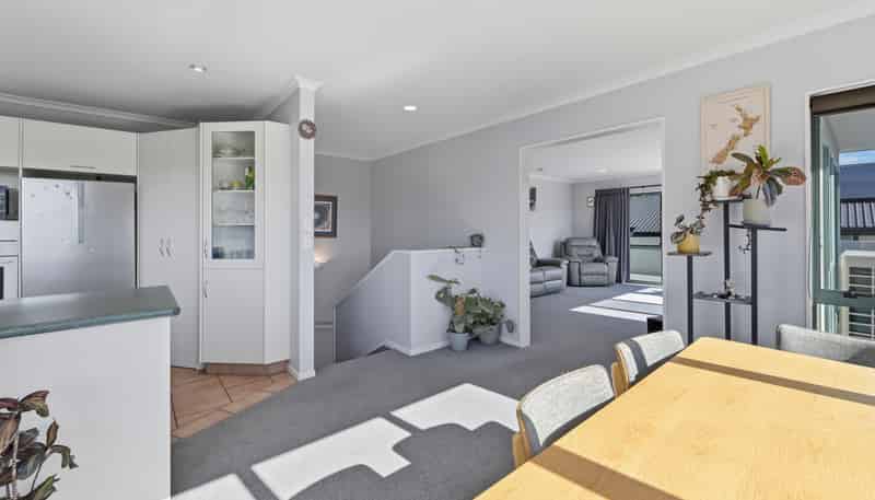 5 Matawha Way, Brookfield