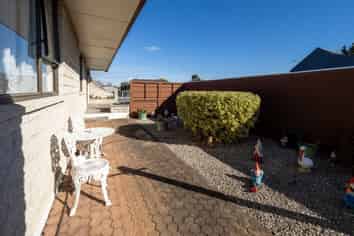 1/305 Wills Street, Ashburton