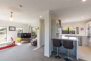 9 Melfield Place, Richmond