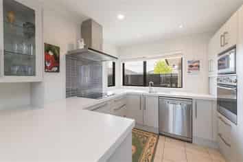 9 Melfield Place, Richmond