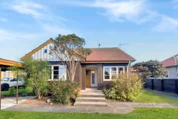 172 Cook Street, West End
