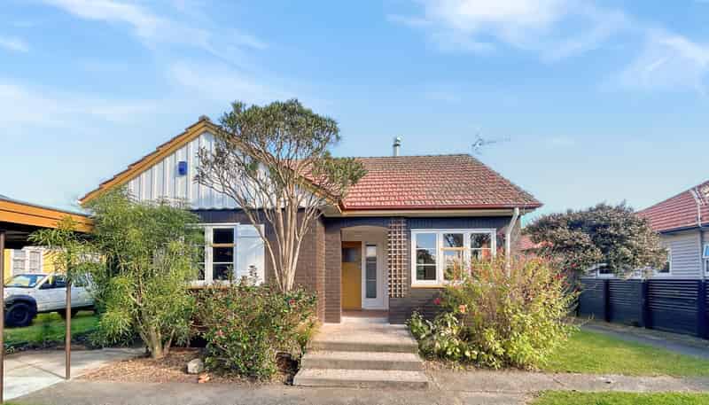 172 Cook Street, West End
