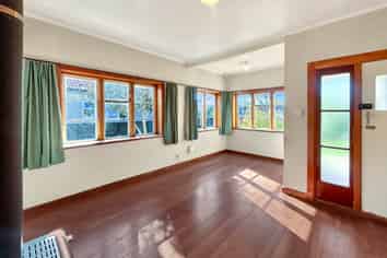 172 Cook Street, West End