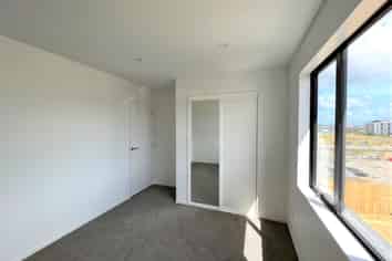 19 Dishys Road, Flat Bush