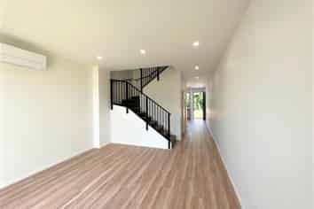 19 Dishys Road, Flat Bush