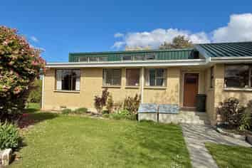 20 Ferguson Street, KUROW