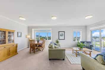 92 Landmark Terrace, Orewa