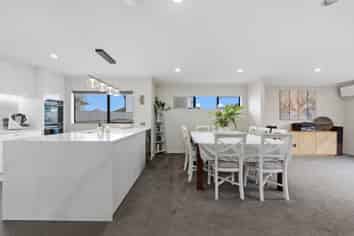 4 Melmore Place, Pinehill