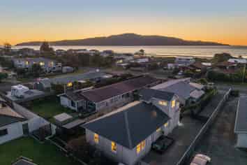 200B Manly Street, PARAPARAUMU BEACH