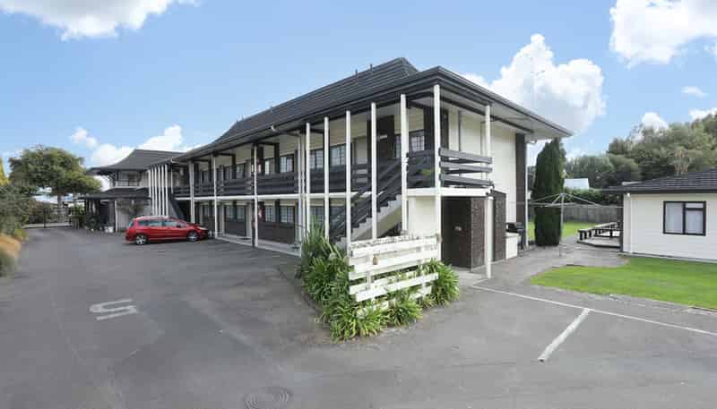 167 Fitzherbert Avenue, West End
