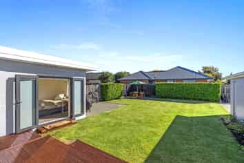 16 Harris Crescent, Papanui