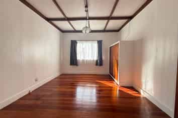 77 Hill Road, Hillpark