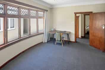2/402 Queen Street East, Hastings