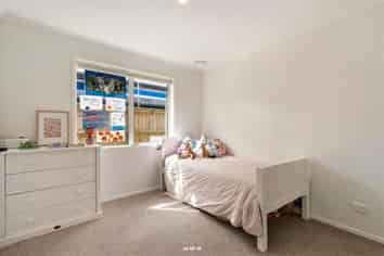 15 Lincoln Rd, Jacks Point