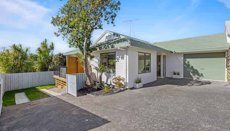 2/65 Charlotte Street, Stanmore Bay