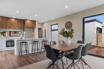 30 George Street, ROLLESTON